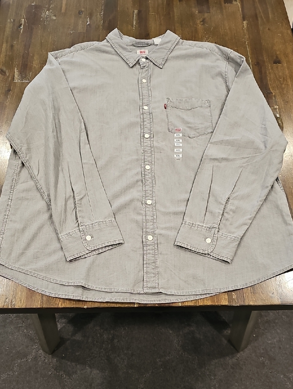 Levi's Men's Light Gray Button-Down Casual Shirt